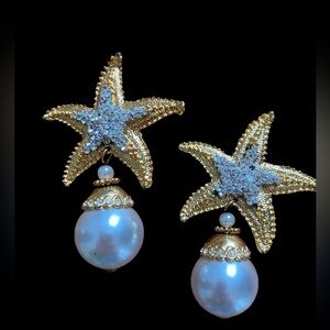 Vintage 80s 90s Equivogue Gold Silver Starfish faux Pearl Earrings statemenr